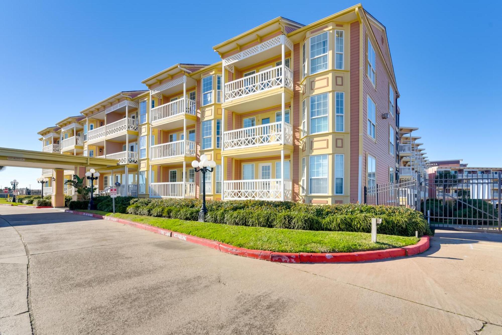 Coastal Galveston Condo Walk To Shoreline! Екстериор снимка