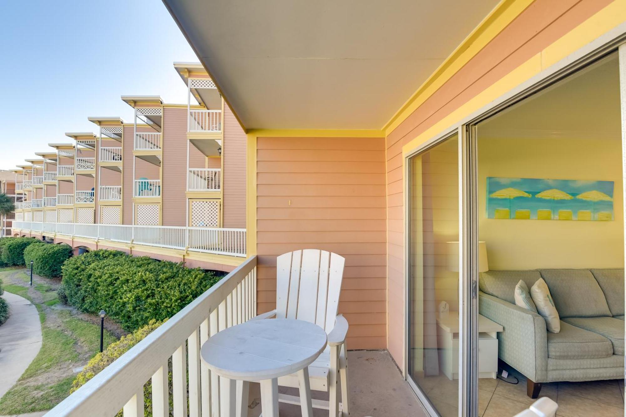 Coastal Galveston Condo Walk To Shoreline! Екстериор снимка